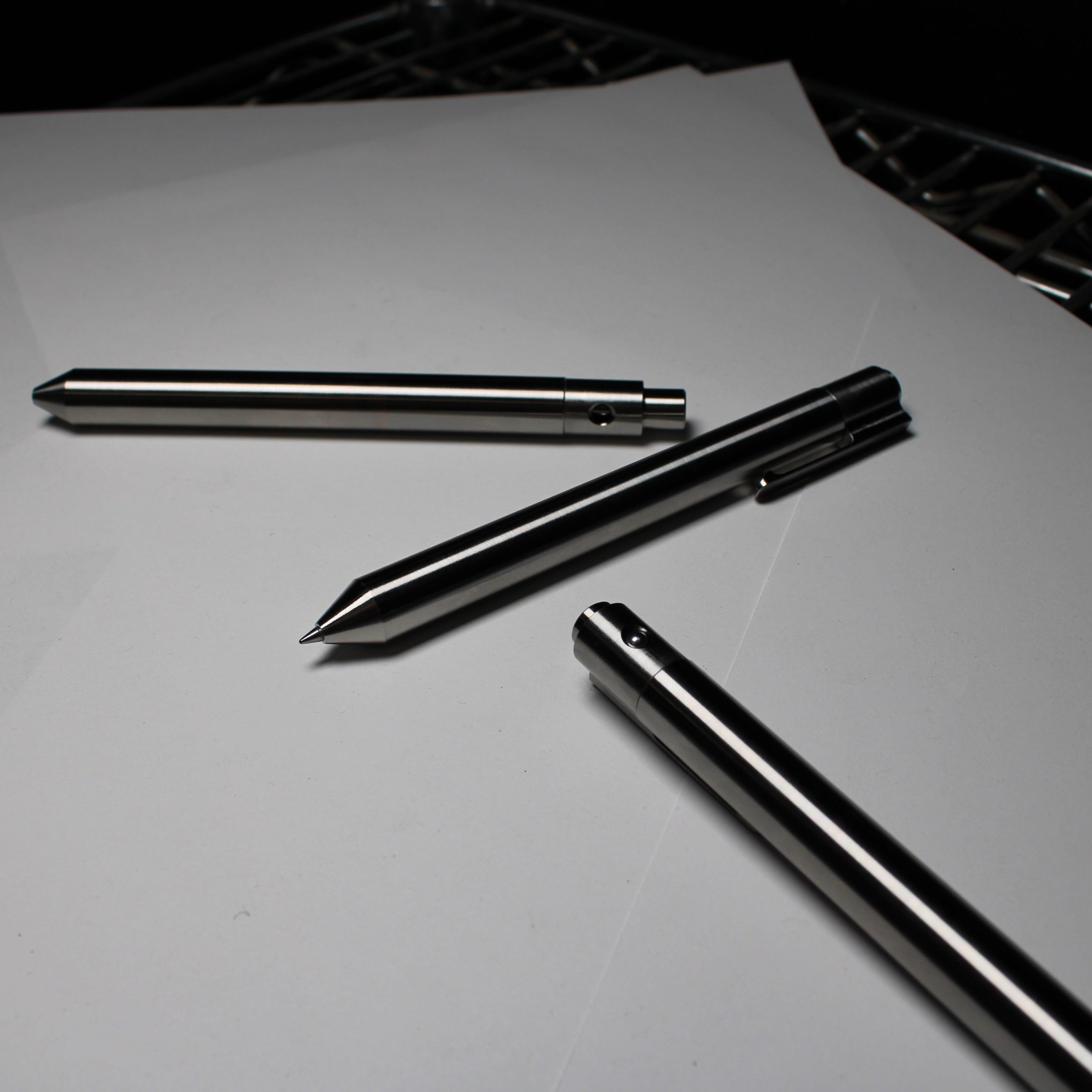 Autmog 47 Click Pen Pilot G2(チタン) 47 Click Pen - 6Al-4V Titanium - Conical Nose - Pilot G2 – Autmog