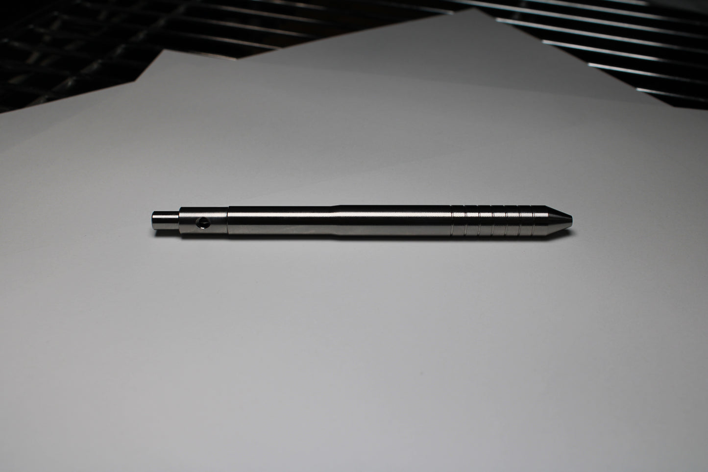 40 Click Pen - 6Al-4V Titanium - Cone Nose - Grip Lines - Pilot G2