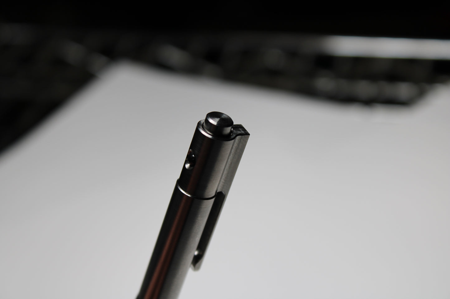 40 Click Pen - 6Al-4V Titanium - Cone Nose - Grip Lines - Pilot G2
