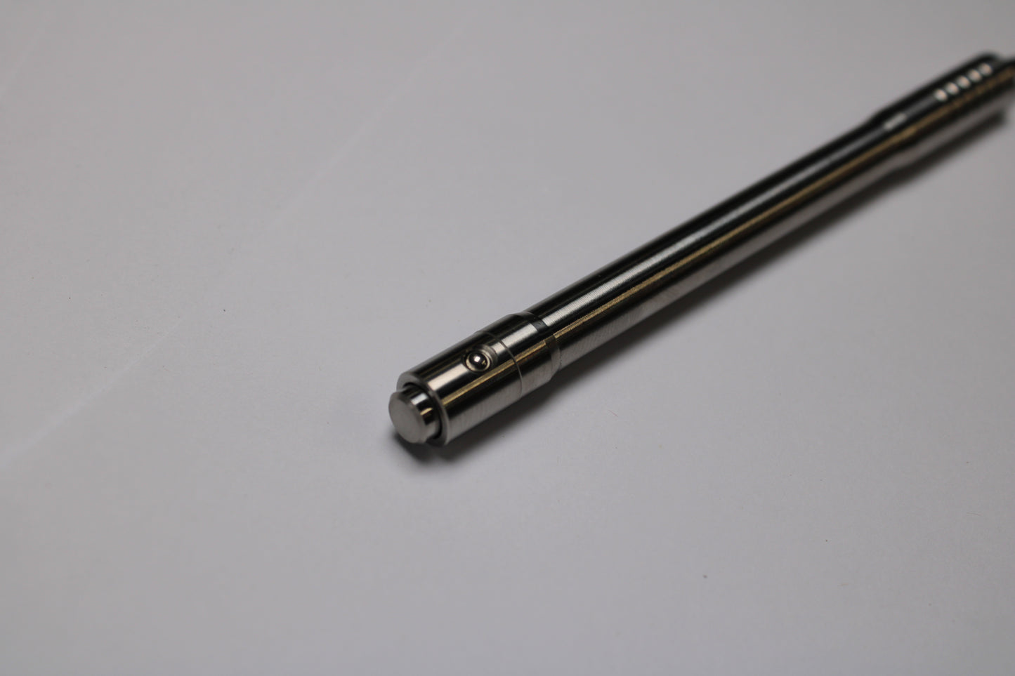 38 Clipless Click Pen - 6Al-4V Titanium - Recessed Body - Step Nose Grip Lines - Uni-Ball SXR-5