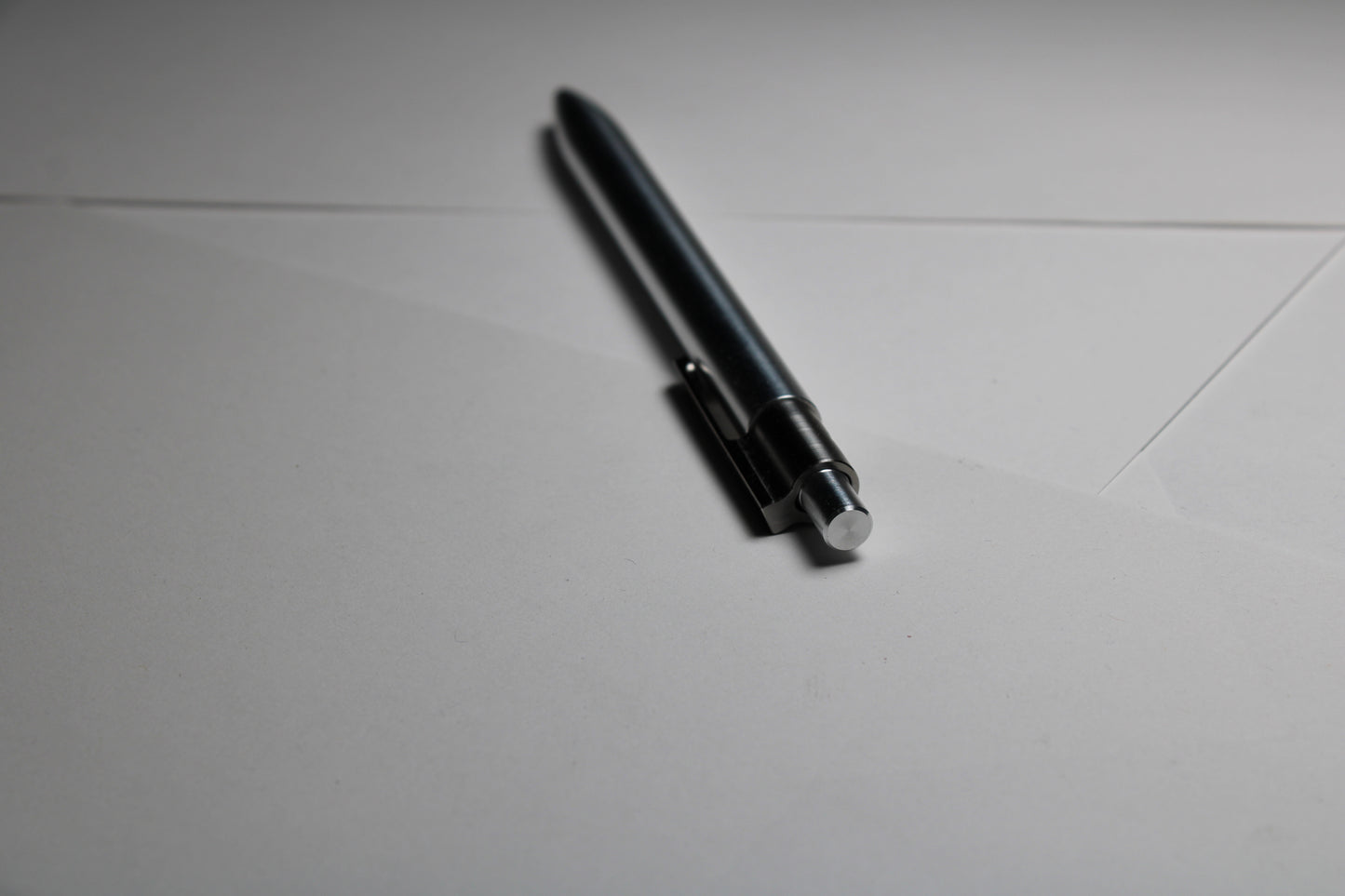 39 Click Pen - 6061 Aluminum Body - 6Al-4V Titanium Clip - Round Nose - Pilot G2