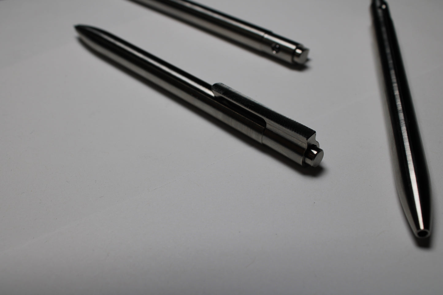 37 Click Pen - 6Al-4V Titanium - Round Nose - Silicone Nitride Ball - Pilot G2