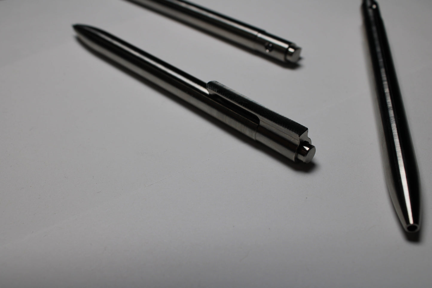 37 Click Pen - 6Al-4V Titanium - Round Nose - Silicone Nitride Ball - Pilot G2