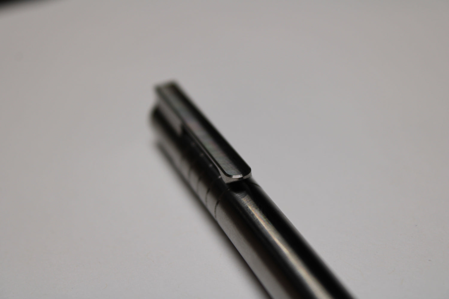 36 Click Clipped Pen - 6Al-4V Titanium - Step Nose - Grip