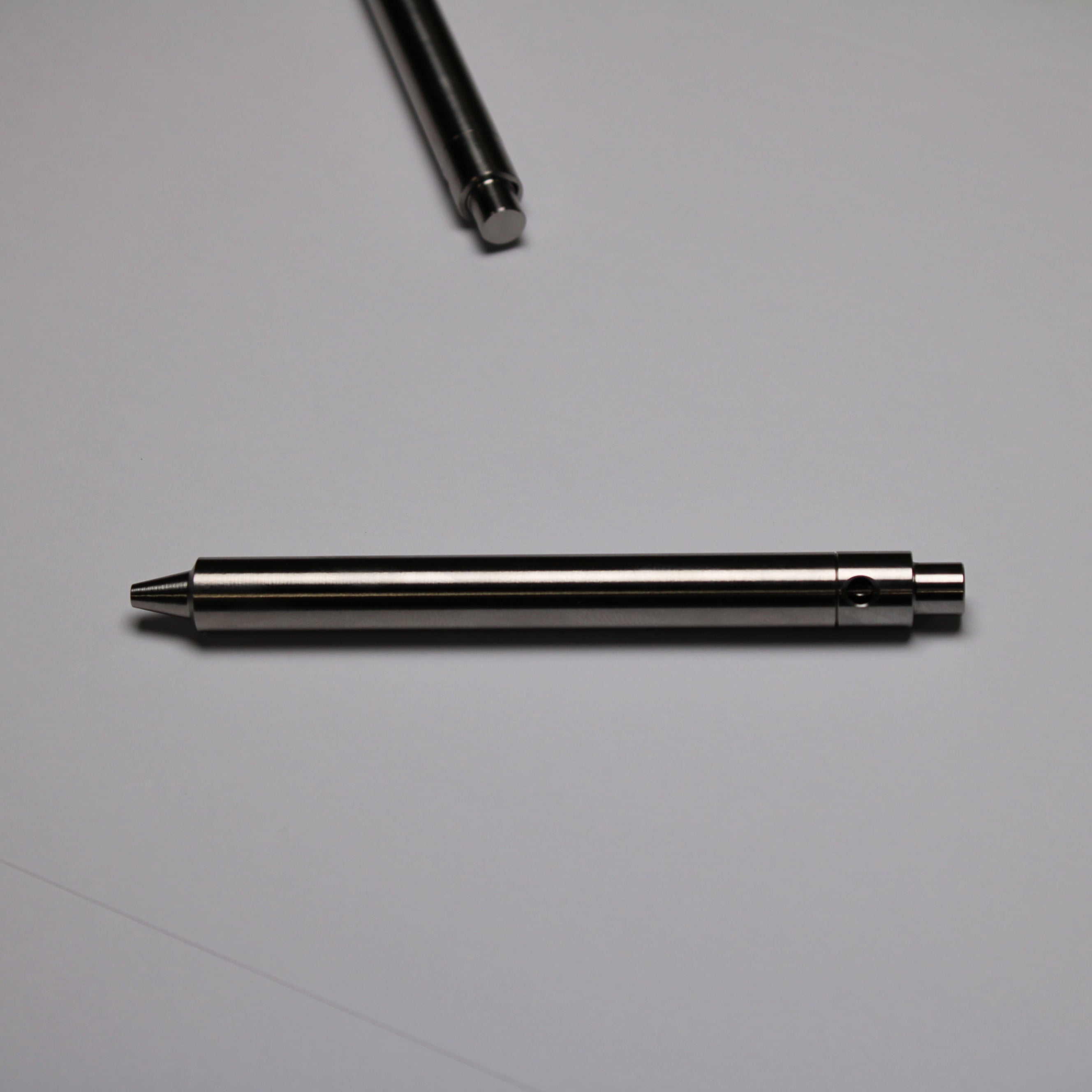 【Autmog】 42 Click Pen（チタン） On Point EDC: Autmog – 42 Click Pen, Custom Titanium Pen
