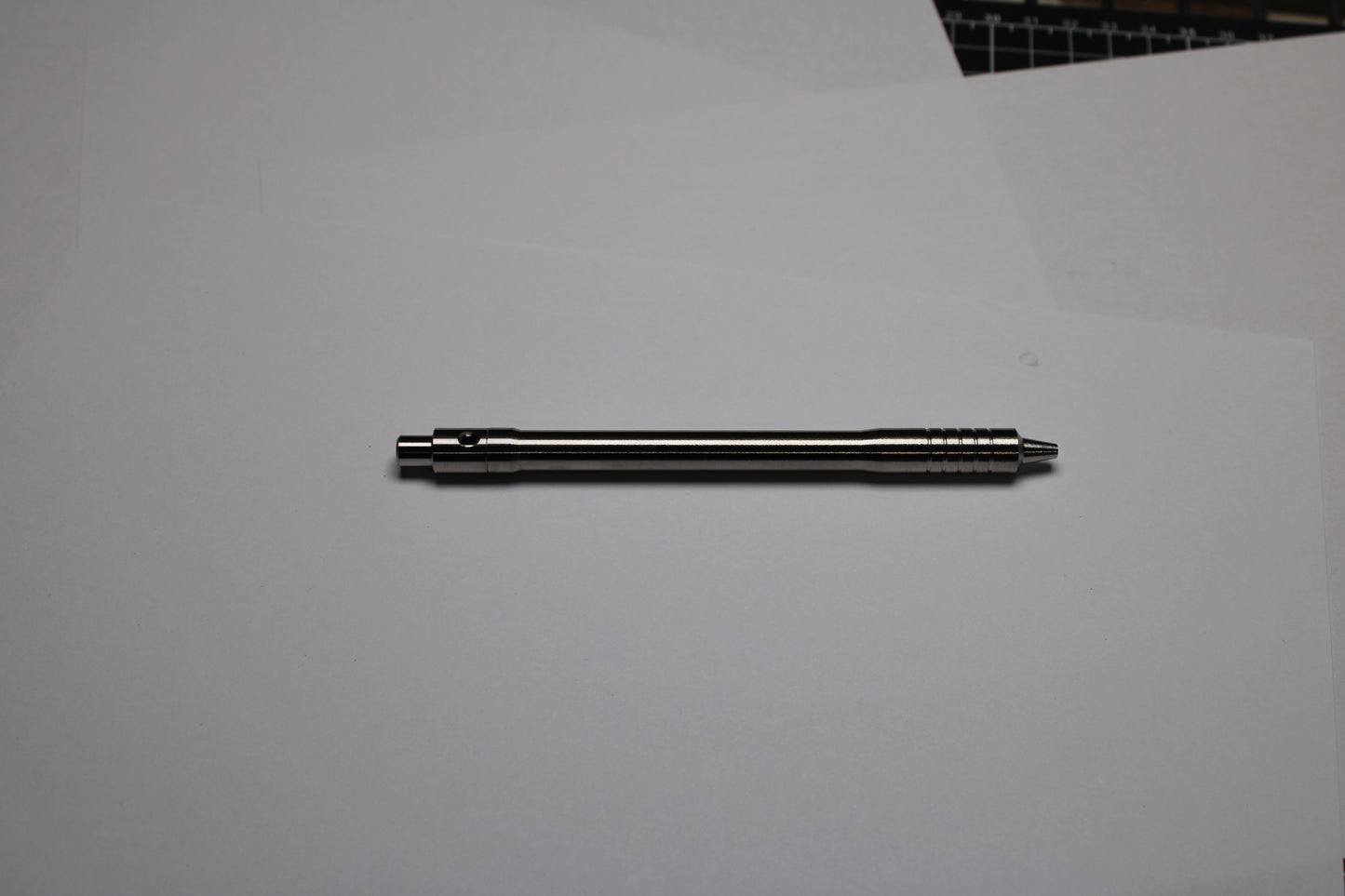 38 Clipless Click Pen - 6Al-4V Titanium - Recessed Body - Step Nose Grip Lines - Uni-Ball SXR-5