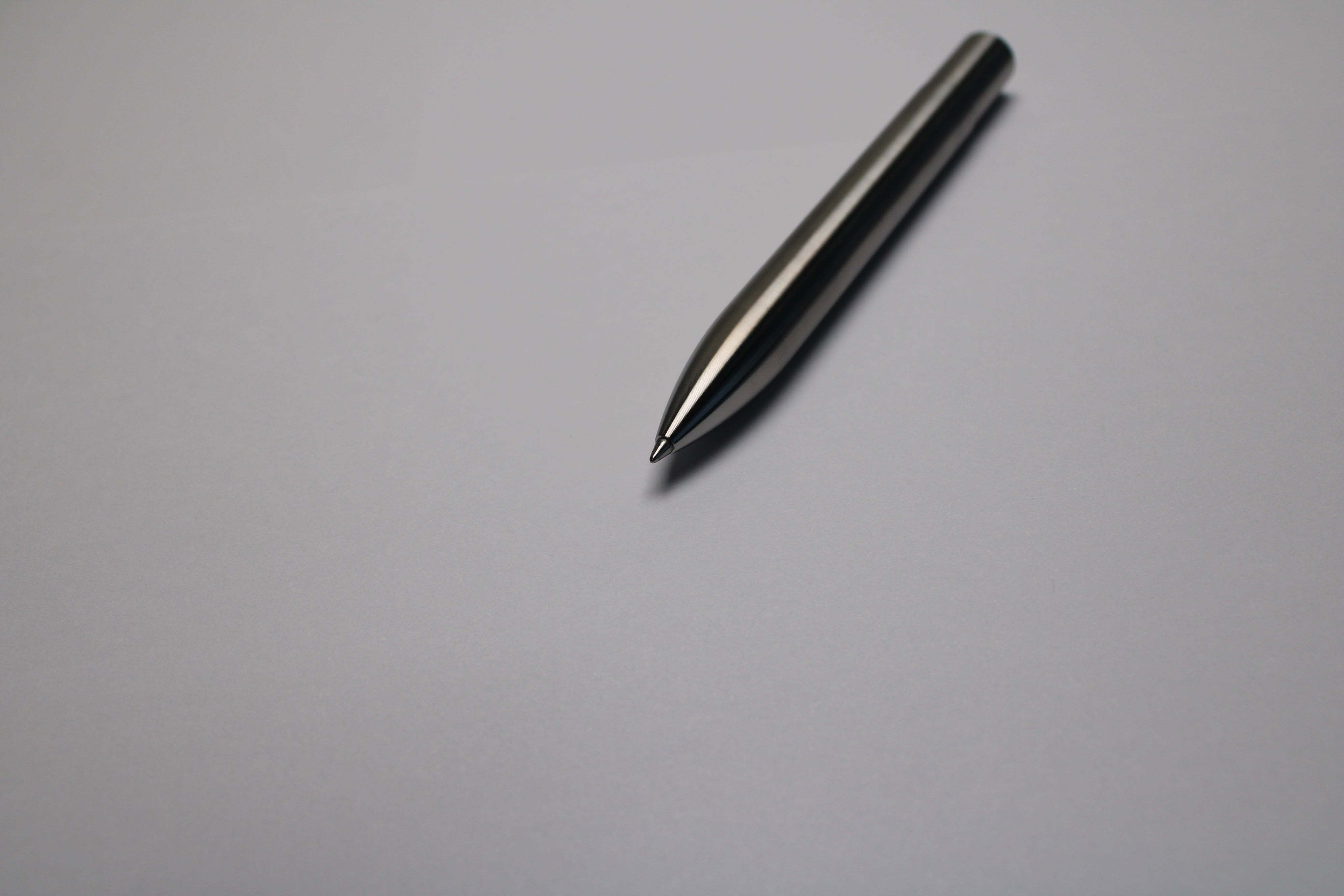 45 Clipless Twist Pen - 6Al-4V Titanium - Round Nose - Pentel