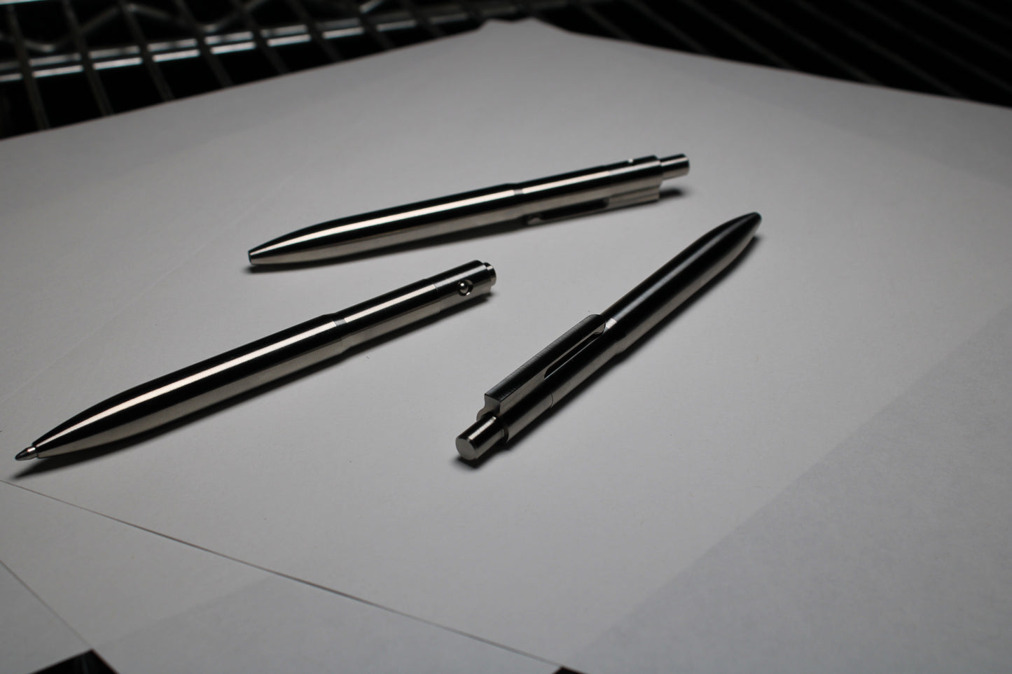 40 Click Pen - 6Al-4V Titanium - ISO G2 Schmidt 9000 M - Round Nose - 6Al-4V Titanium Clip