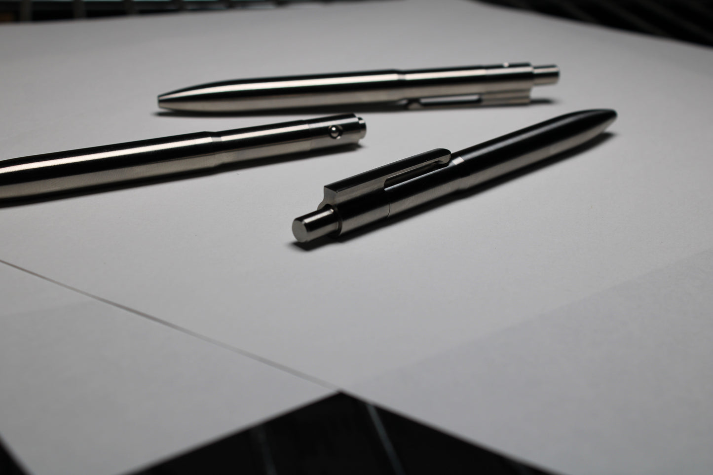 40 Click Pen - 6Al-4V Titanium - ISO G2 Schmidt 9000 M - Round Nose - 6Al-4V Titanium Clip