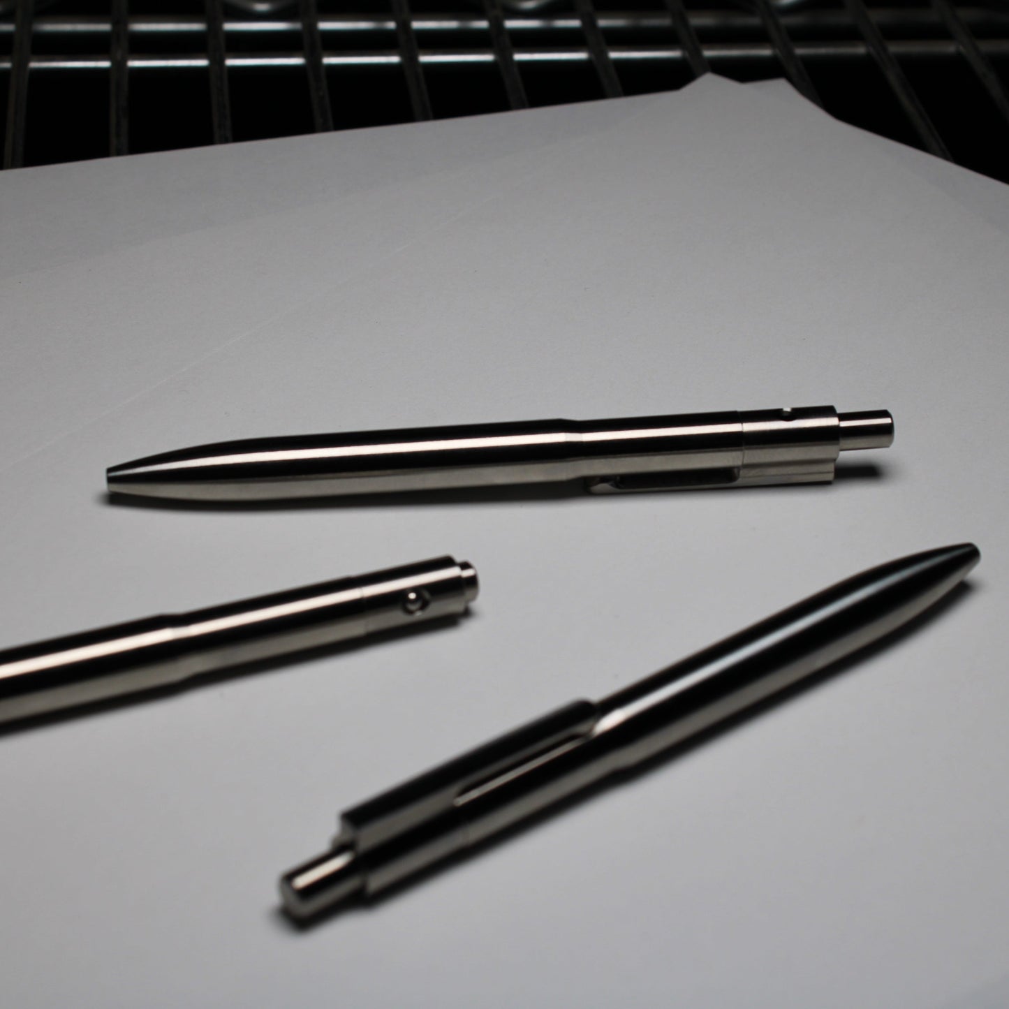 40 Click Pen - 6Al-4V Titanium - ISO G2 Schmidt 9000 M - Round Nose - 6Al-4V Titanium Clip